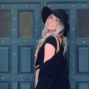 Meet your Posher, Erin